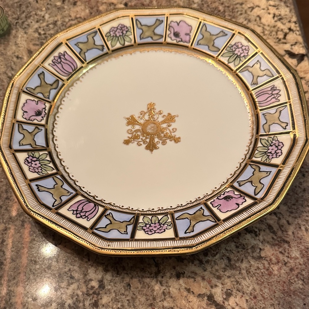 Elegant Vintage Gold and White Decorative Plate